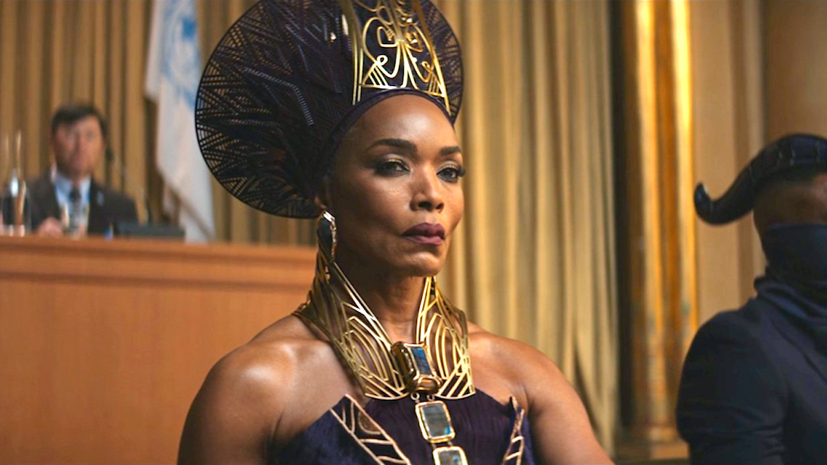 Angela Bassett Black Panther Wakanda Forever Queen Ramonda.jpg