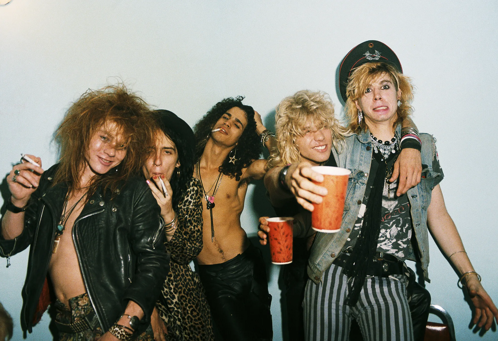 Guns N' Roses yeni şarkısı ‘Perhaps’i yayınladı - Dergy | Müzik ...